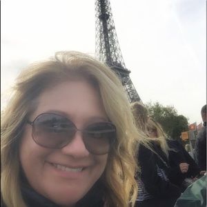 Meet your Posher, Rose